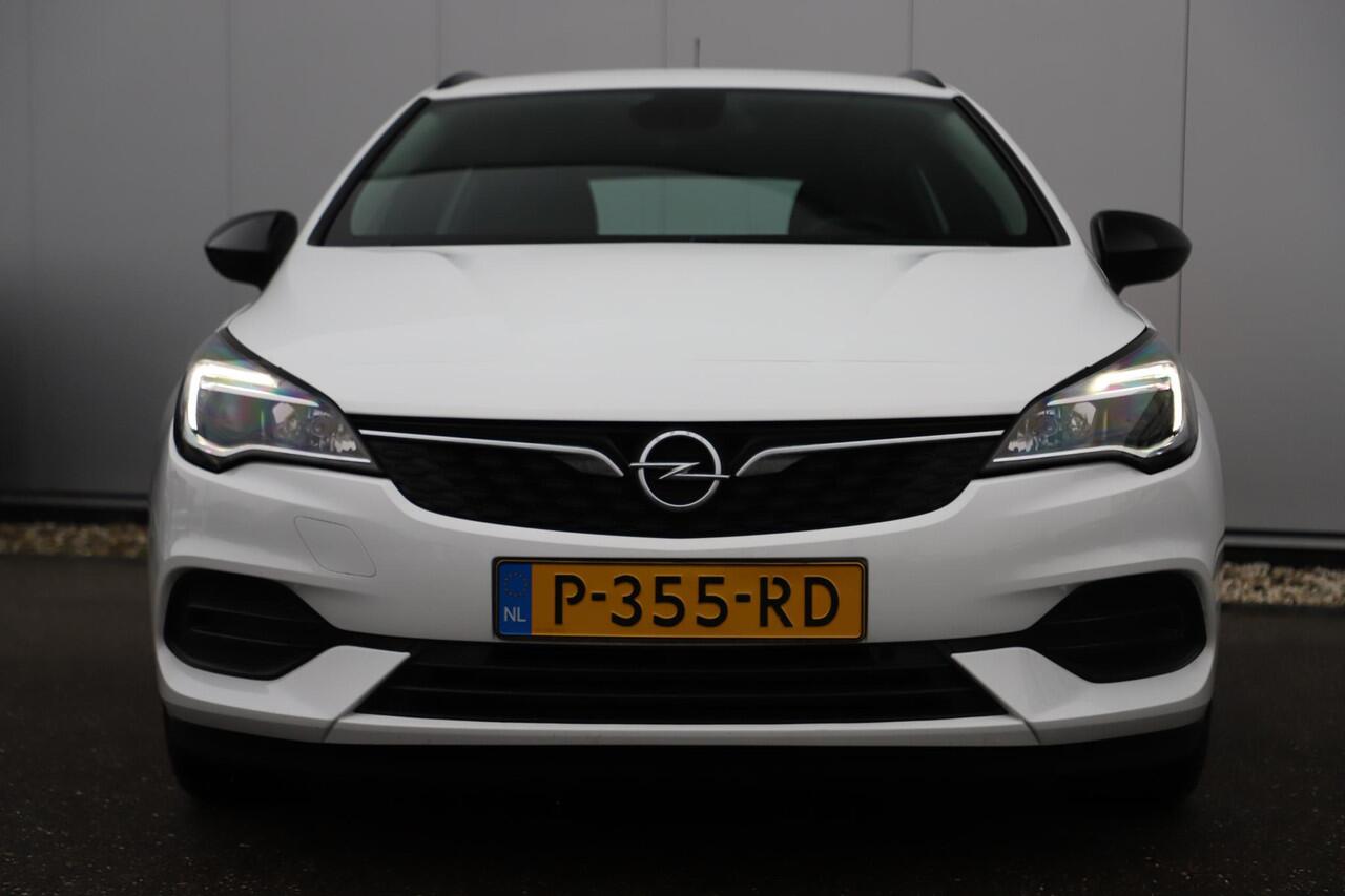 Opel ASTRA Sports Tourer 1.2 Edition 110PK Trekhaak Navigatie Carplay Android Bluetooth Airco Cruise Control Parkeersensor