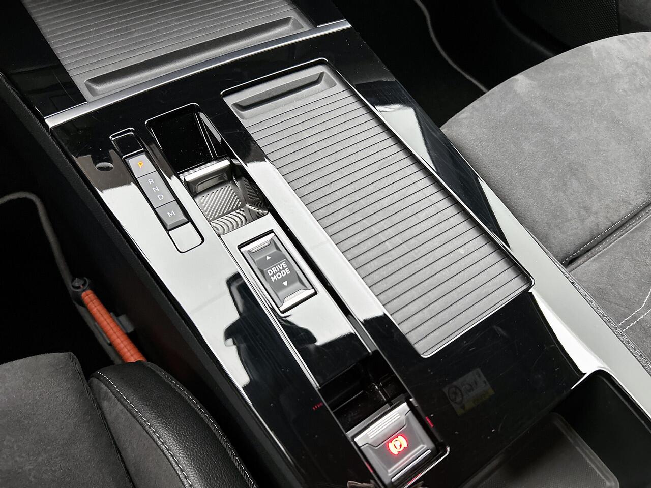 Opel ASTRA Sports Tourer 1.2 Level 4 Panoramadak | Navigatie | Trekhaak | 360 Gr. camera