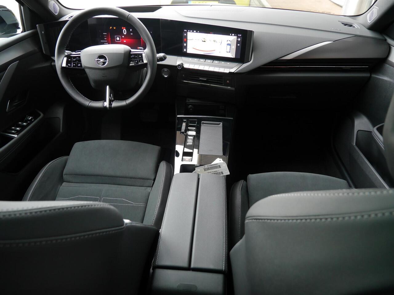 Opel ASTRA Sports Tourer 1.2 Turbo Hybrid GS | Nieuwe auto | Rondom camera | 18 inch lichtmetalen velgen | Stoel en stuurverwarming | Head up display | Panoramadak | Full options