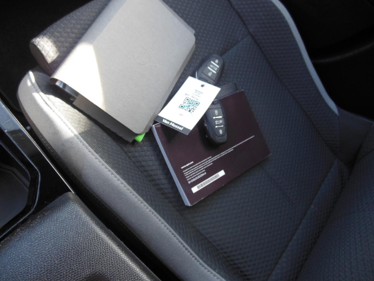 Opel ASTRA 1.2 Edition Staat in Hoogeveen