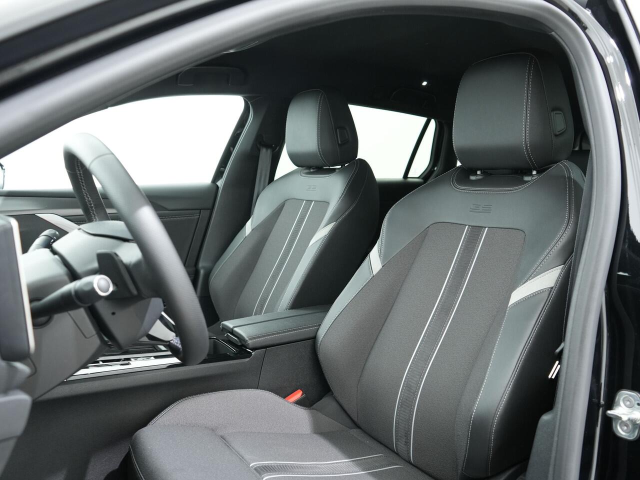 Opel ASTRA Sports Tourer 1.2 TURBO GS 131PK | Digital Cockpit | Navi | 360 Camera | Black-Pack