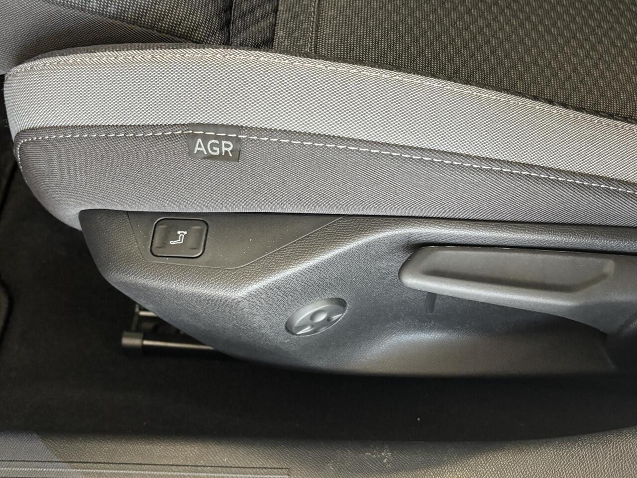 Opel ASTRA Sports Tourer 1.2 Turbo Hybrid Business Edition Automaat | Navigatie | Adaptive cruise control | Android auto / Apple carplay | Stoelverwarming