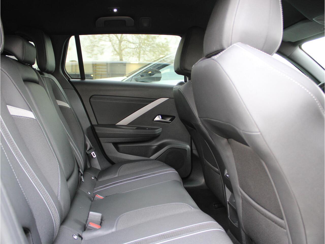 Opel ASTRA Sports Tourer 1.2 Turbo Hybrid GS Automaat | Navi / Camera / Climate