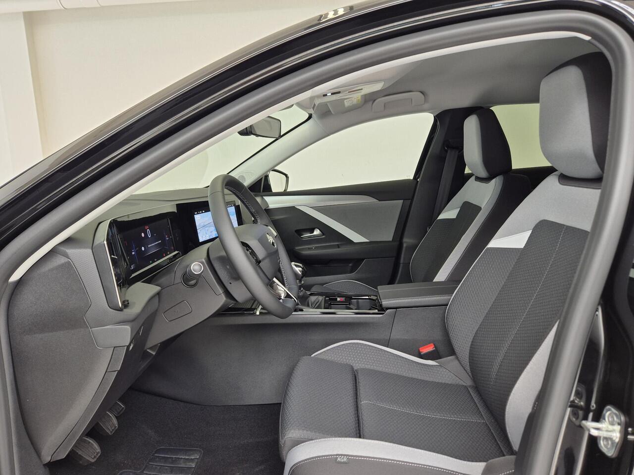 Opel ASTRA Sports Tourer 1.2 Turbo Business Edition