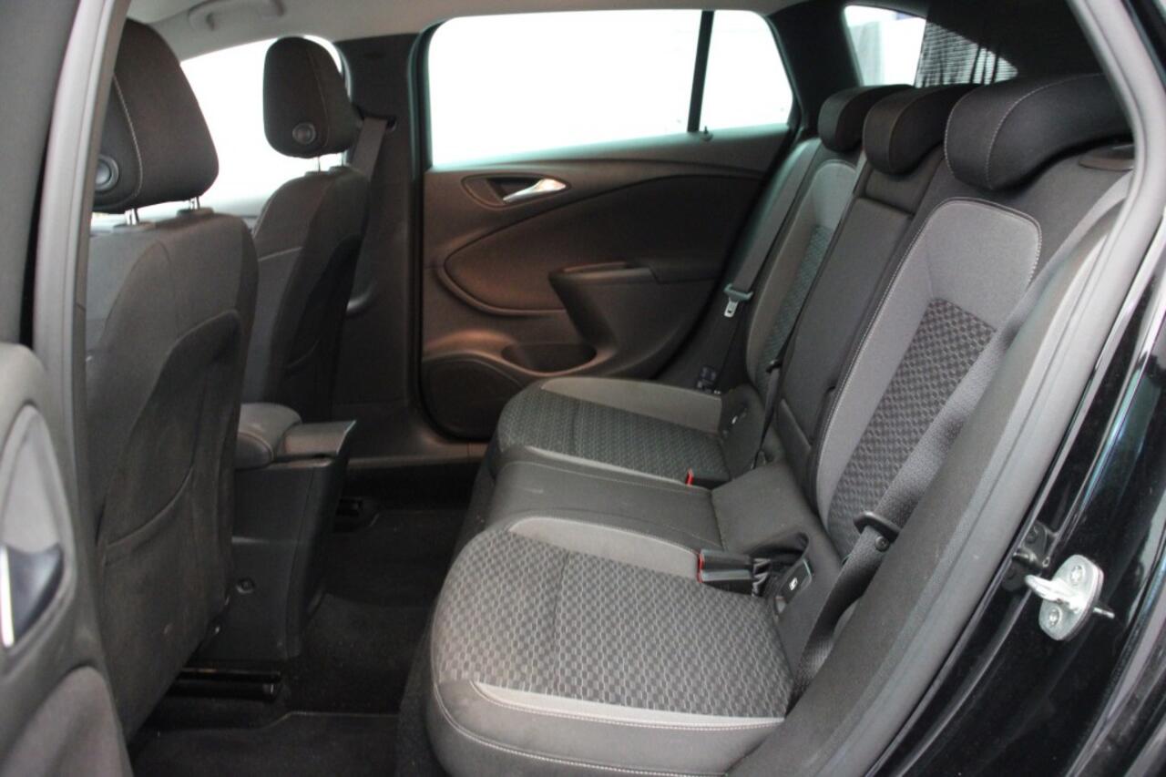 Opel ASTRA 1.4 Business Edition Sports Tourer Automaat - Carplay, Camera, Clima, Stoelverw.