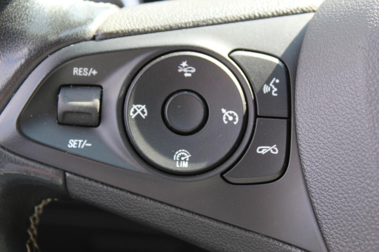 Opel ASTRA Sports Tourer 1.2 110pk Elegance Climate control , Camera , Cruise control , Stoel en stuur verwarming Bluetooth , LED dagrijverlichting ,