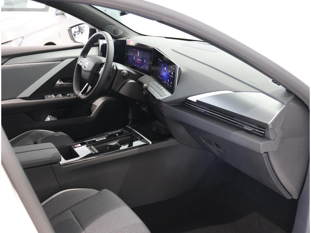 Opel ASTRA Sports Tourer 1.2 Turbo 145PK Hybrid Business Edition | Navigatie | Stoel/stuur verwarming | Apple carplay/Android auto | Climate Control | AGR-Stoelen