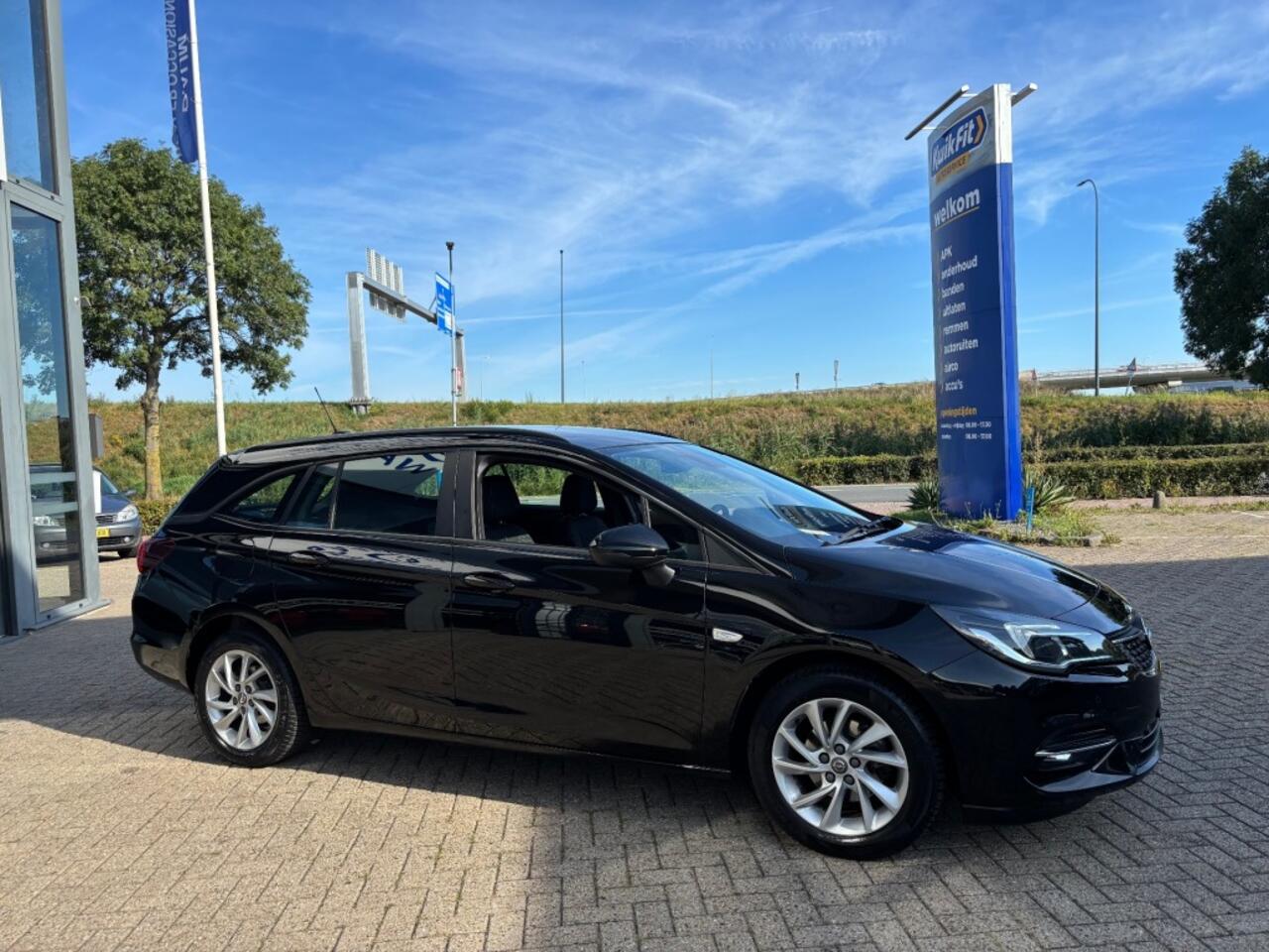 Opel ASTRA 1.2 EDITION 110 PK NAVI AIRCO/ECC CRUISE CONTROL