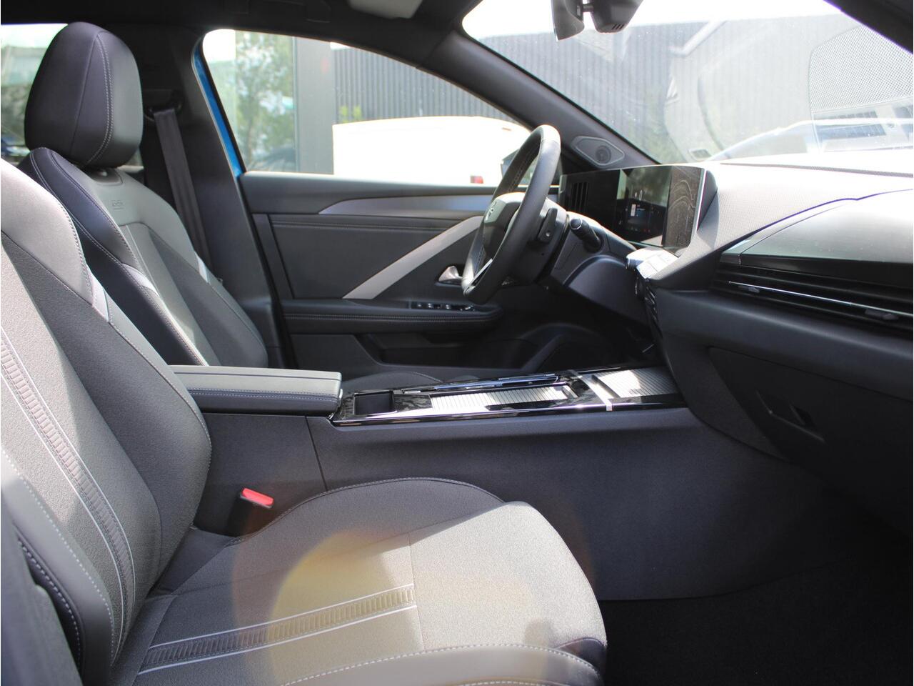 Opel ASTRA Sports Tourer 1.2 Turbo GS VOORRAAD KORTING