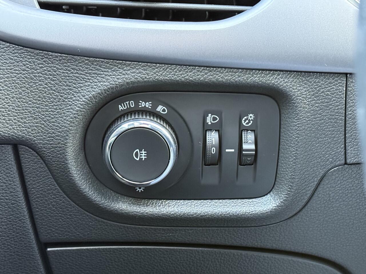 Opel ASTRA Sports Tourer BWJ 2021 1.2 111 PK Edition TREKHAAK | LED | AIRCO | CRUISE | BLUETOOTH | ELEK. PAKKET | ANDROID AUTO | APPLE CARPLAY | ISOFIX | PDC | MULTIFUNCT. STUUR