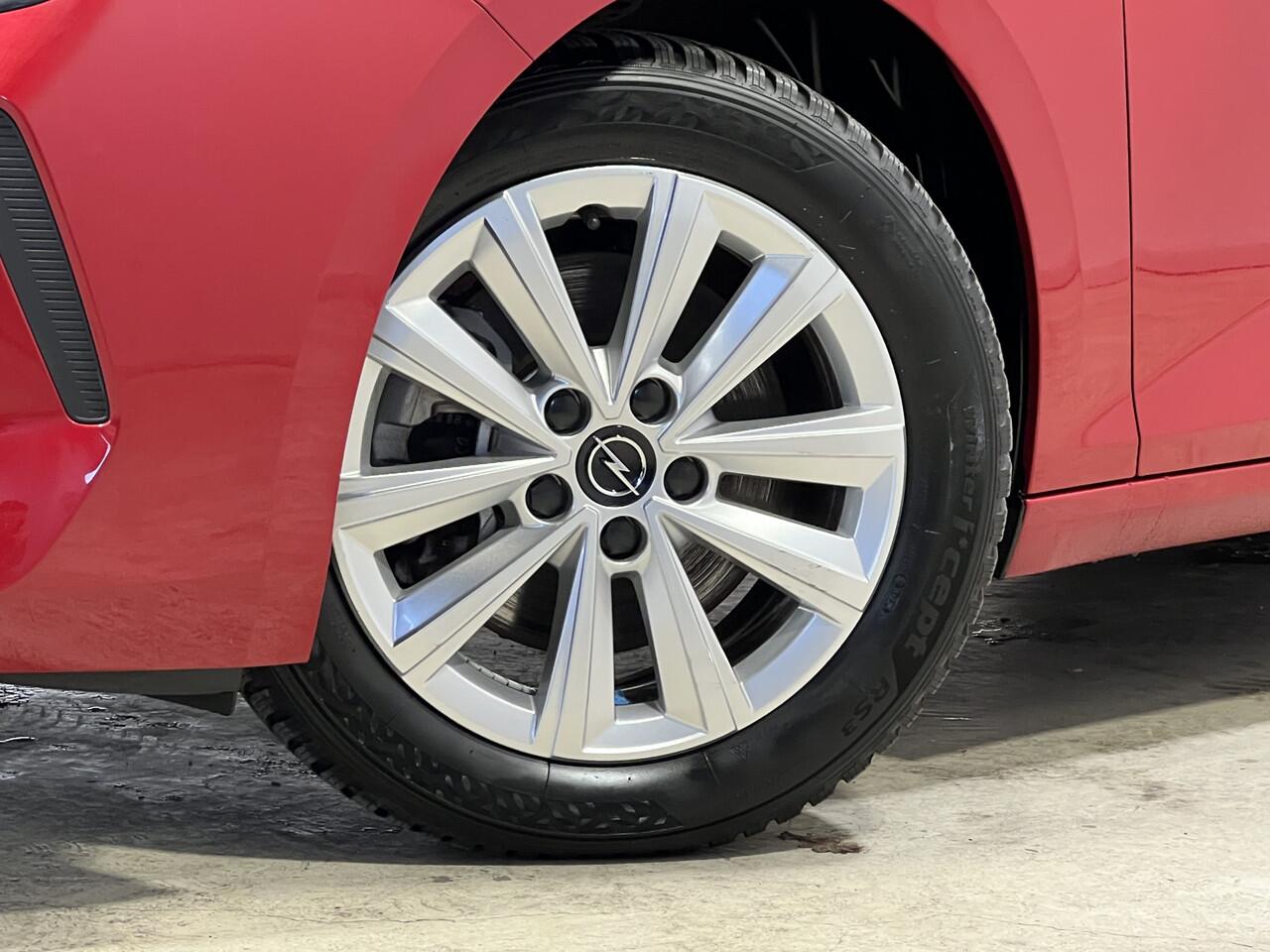 Opel ASTRA Sports Tourer 1.2 Business Edition | Navigatie/Android/Apple Carplay | LM Velgen 16" | Voorstoelen Voor Verwarmd | Achteruitrijcamera | Cruise Control | Airco |