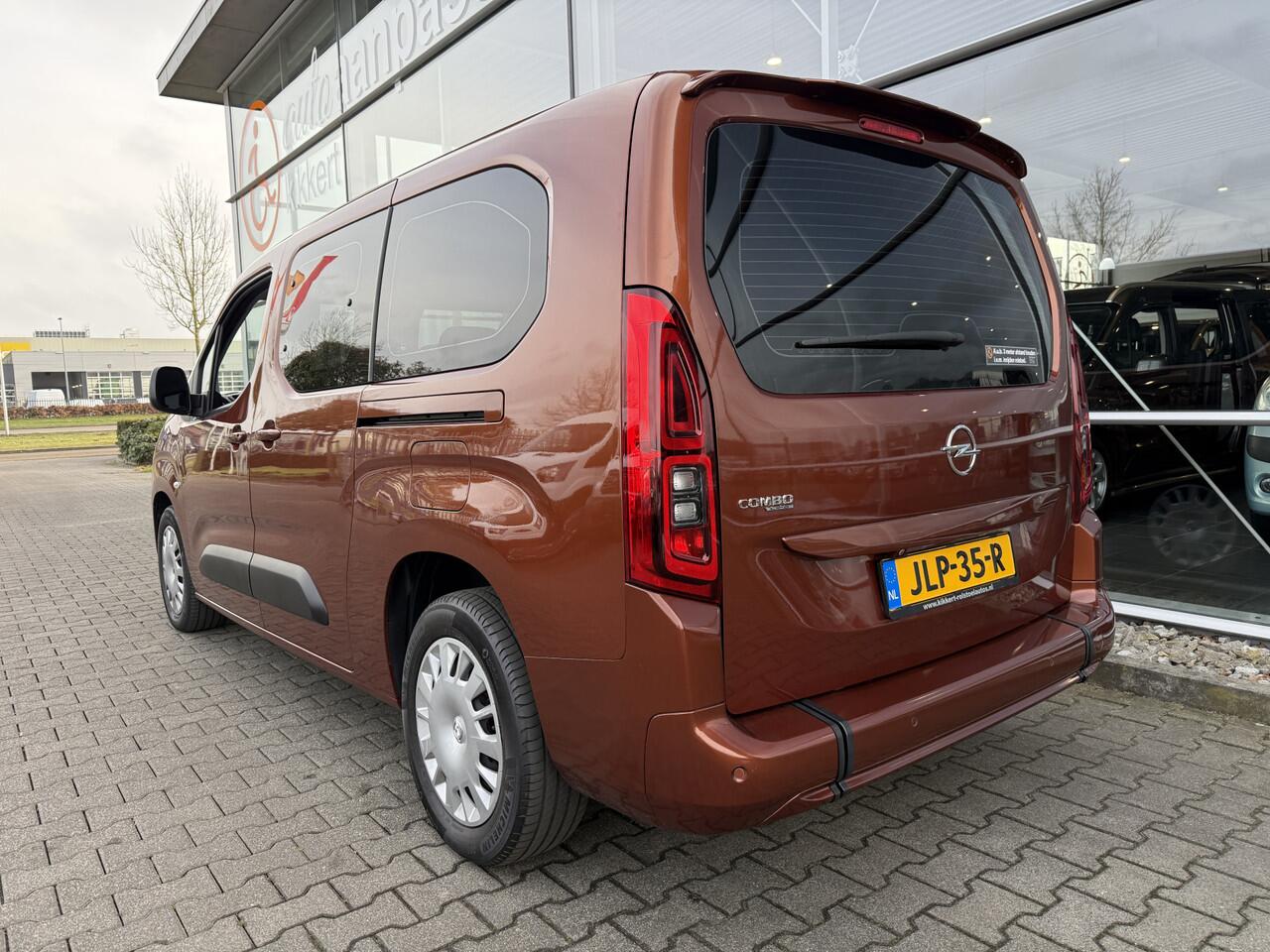 Opel COMBO Life XL 1.2 Turbo L2H1 Edition (Zeer mooie en rijk uitgeruste 5+1 Rolstoelauto met automaat!)