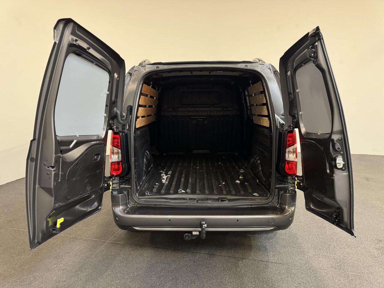 Opel COMBO 1.5D L2H1 Edition Automaat Airco Bluetooth Cruise Control Navigatie Trekhaak