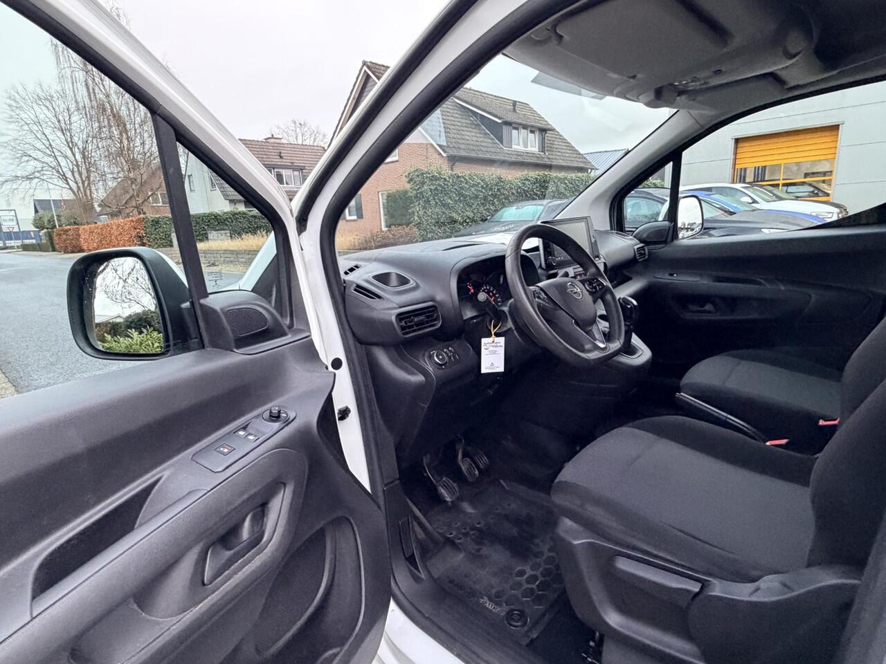 Opel COMBO 1.5D 100PK L1H1 NavioAircooCruise