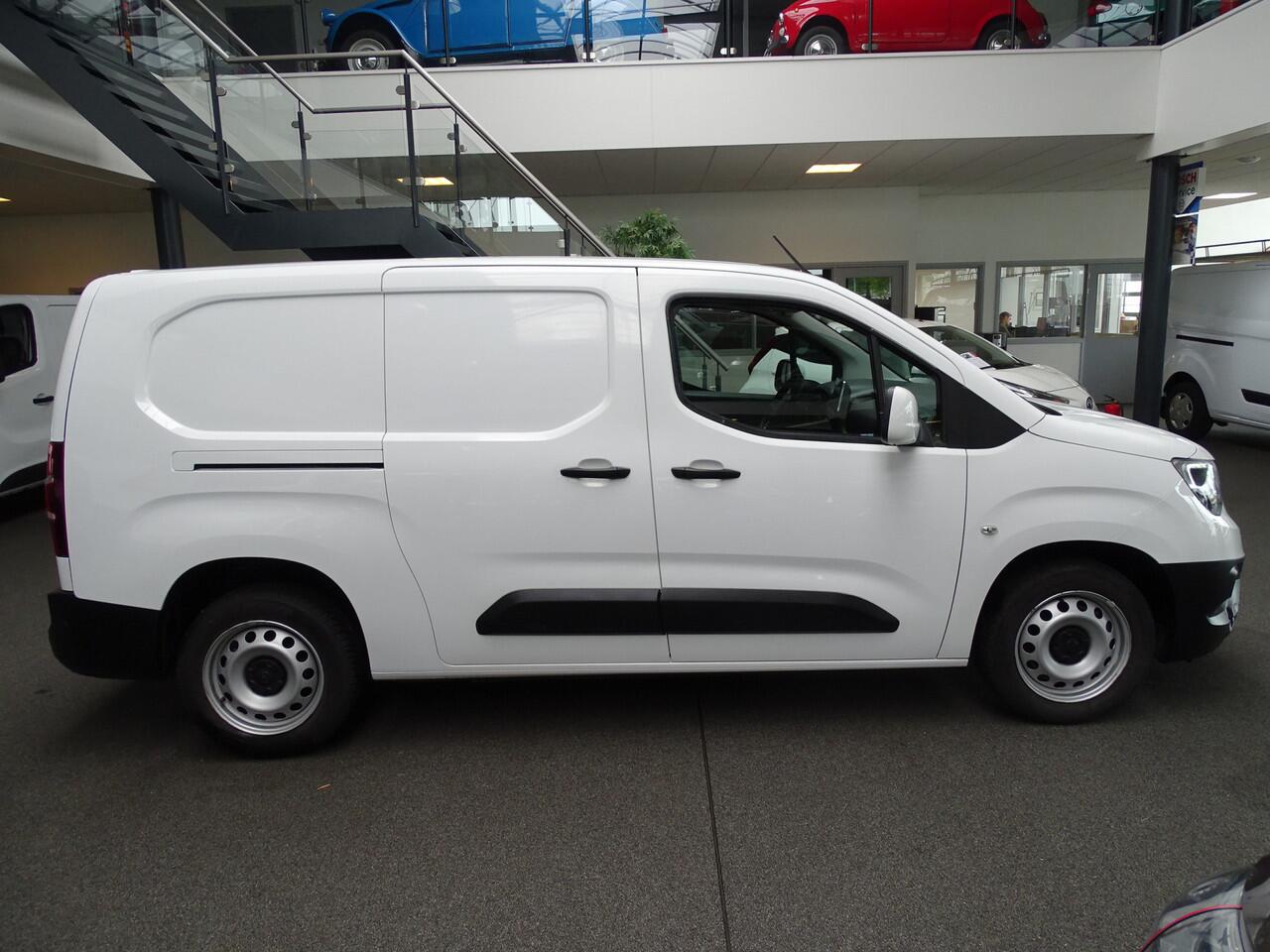 Opel COMBO 1.5D L2H1 Edition maxi, Carplay, Navi, Cruise, Airco, Etc.