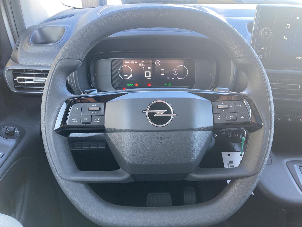 Opel COMBO Combo-e 136pk L2 50kWh | NIEUW | DIRECT LEVERBAAR | Camera | Carplay/ Android auto | Cruise Control | Airco | Laadruimte betimmering | Metallic lak