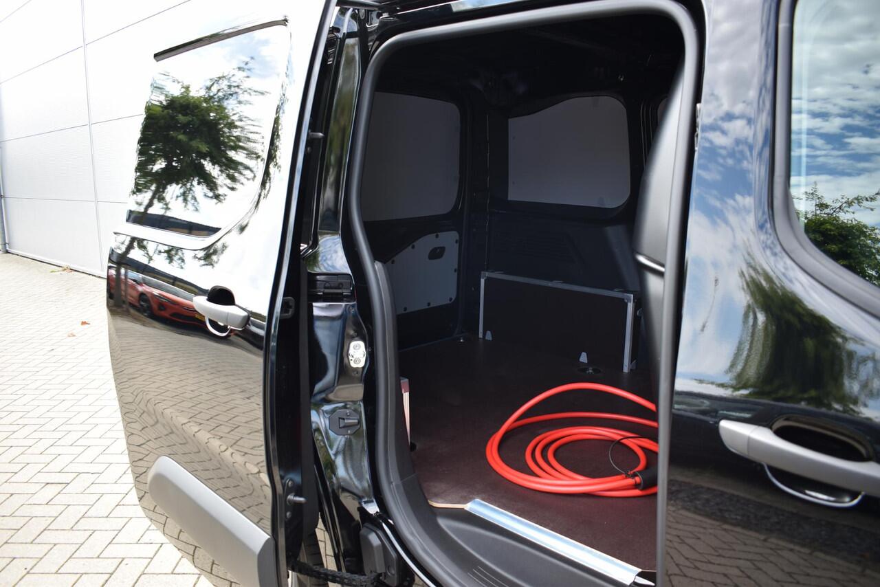 Opel COMBO Electric 136 L1 50kWh