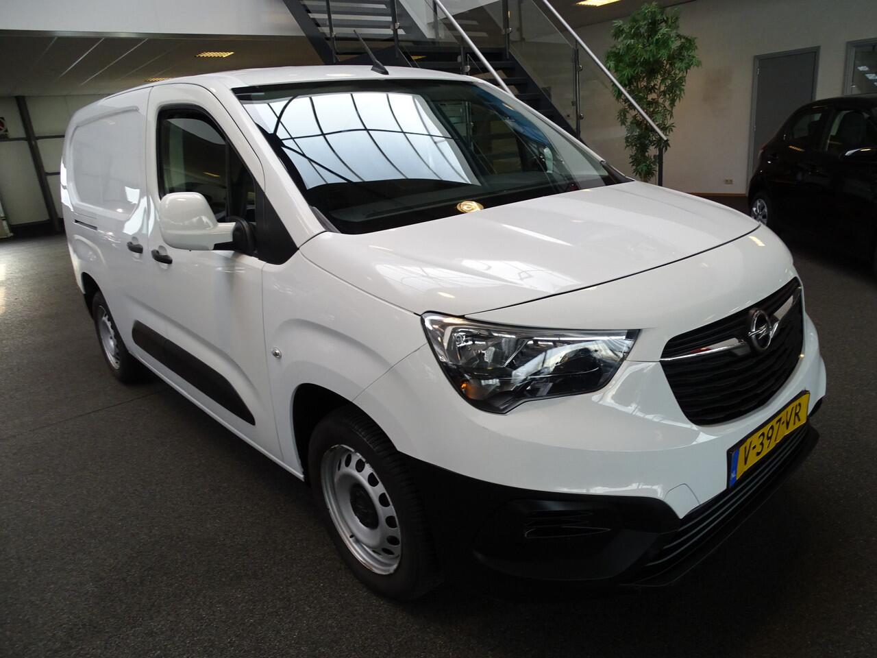 Opel COMBO 1.6D L2H1 Edition Lang, Navi, Apple carplay, trekhaak, airco Cruise Etc.