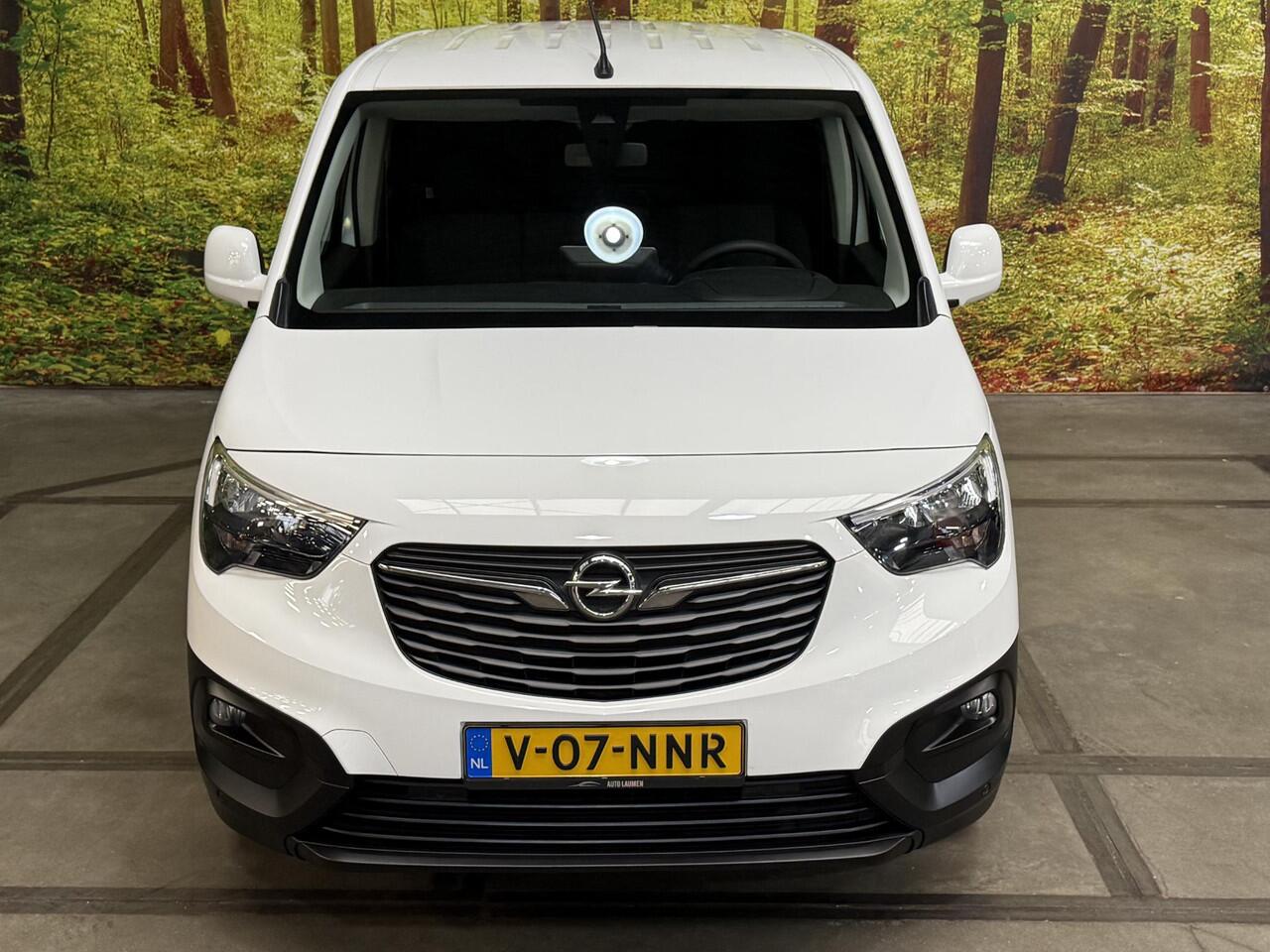 Opel COMBO 1.2 Turbo L1H1 Innovation Benzine 3 Zitplaatsen Navi Camera Carplay Dodehoek LED Cruise Control PDC V+A