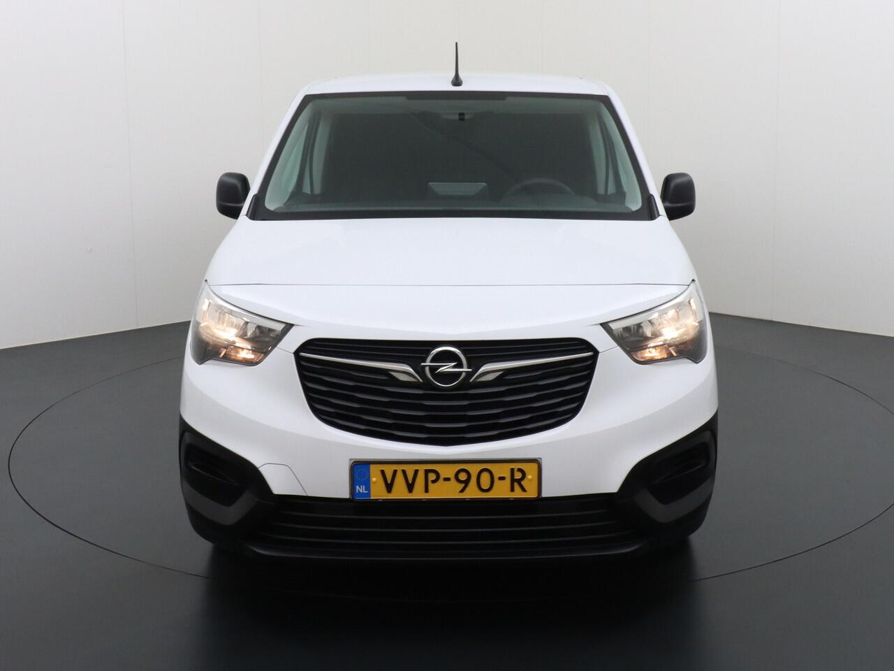 Opel COMBO 1.5D L2H1 102PK, Cruise Control, Navigatie, Climat, EX Lease