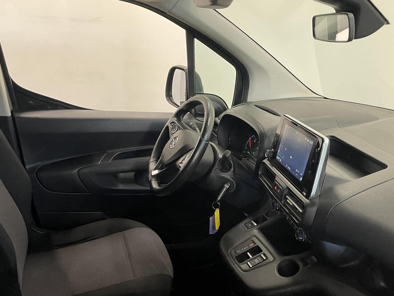 Opel COMBO Combo-e L1H1 50 kWh Automaat Navigatie Apple Carplay/Android Auto Cruise Control Stoelverwarming Airco