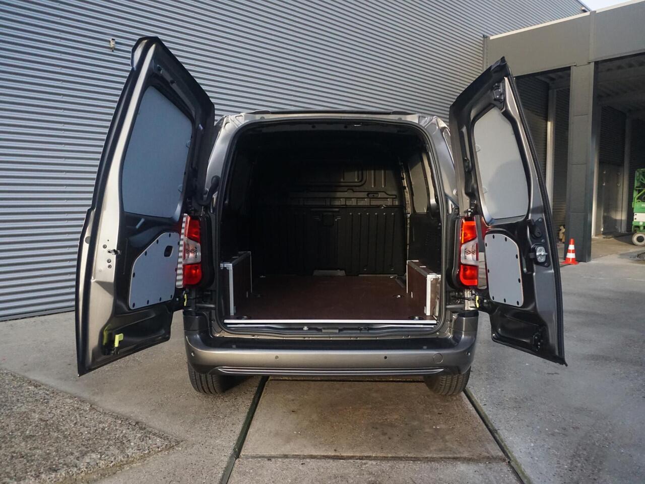 Opel COMBO Electric L1 50kWh | Pakket Safety Connect | Pakket Look | laadruimtebetimmering | Climate Control | rijklaarprijs |