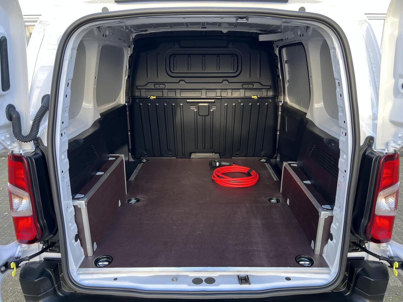 Opel COMBO Electric L1 50kWh | 0% rente | Apple Carplay | passagiersbankje | Comfort stoel | betimmering | rijklaarprijs