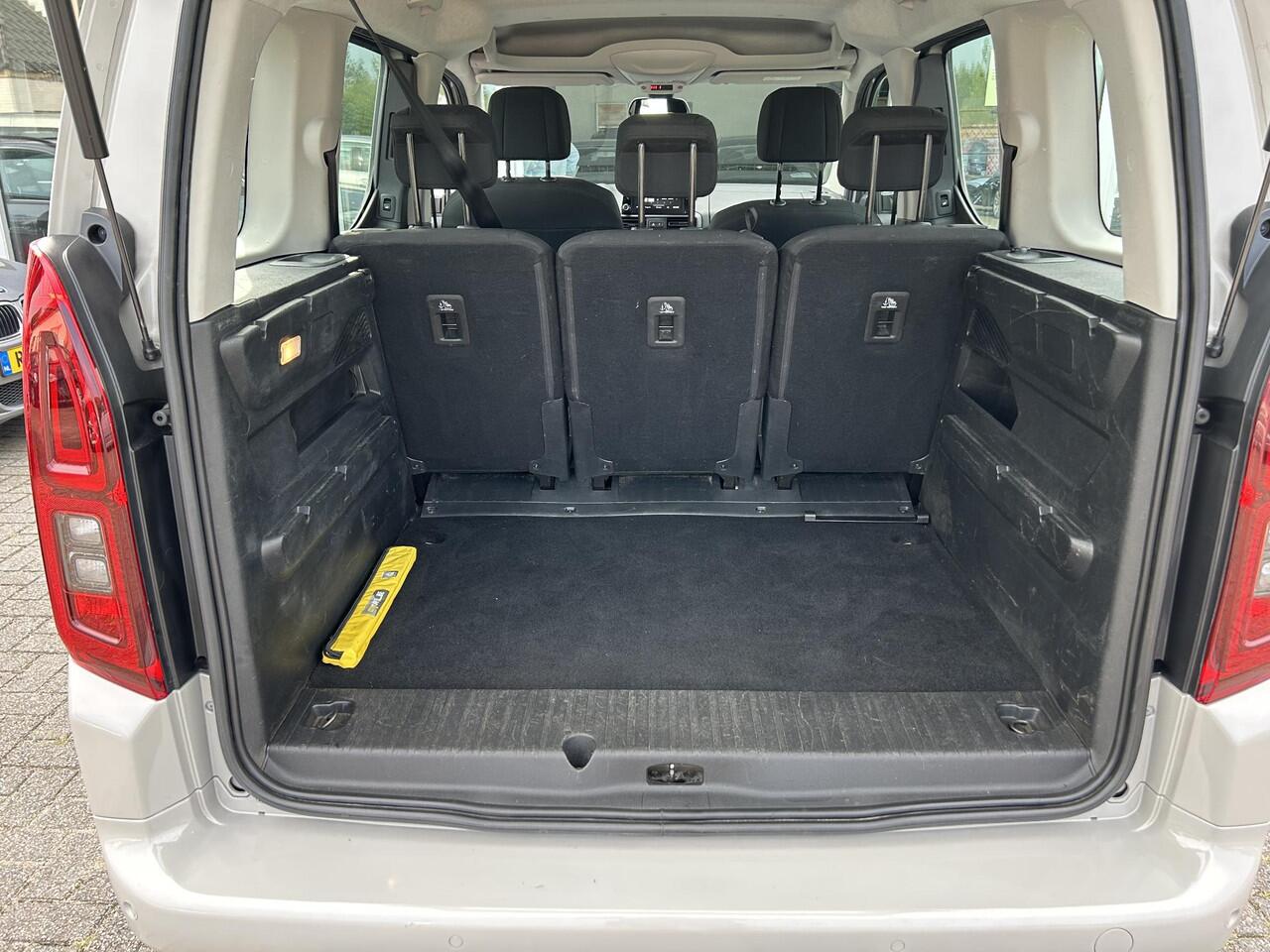 Opel COMBO Life 1.2 Turbo L1H1 Edition 100% dealer onderhouden/navi/airco/pdc/nieuwstaat