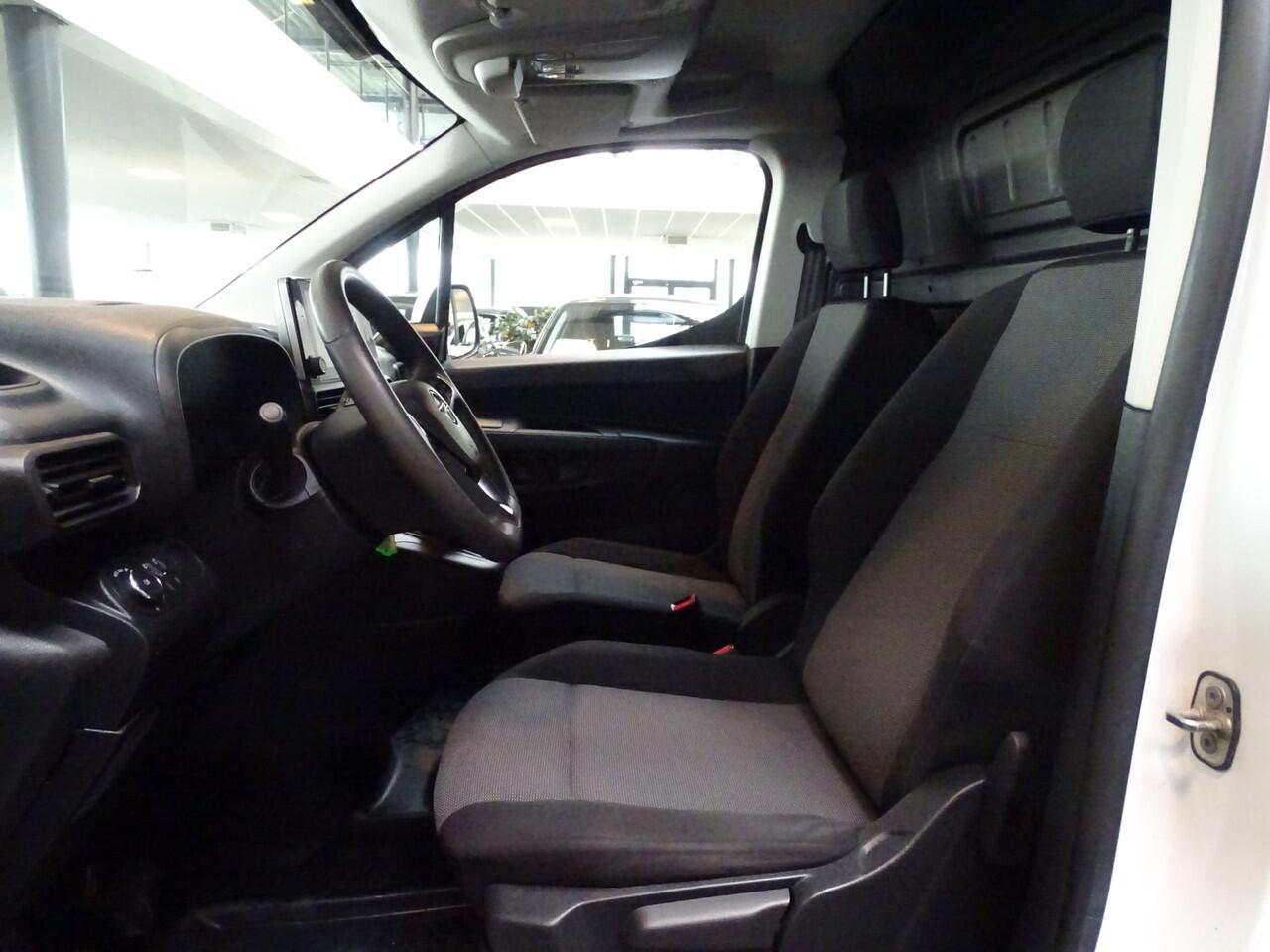 Opel COMBO 1.6D L2H1 Edition Lang, Navi, Apple carplay, trekhaak, airco Cruise Etc.