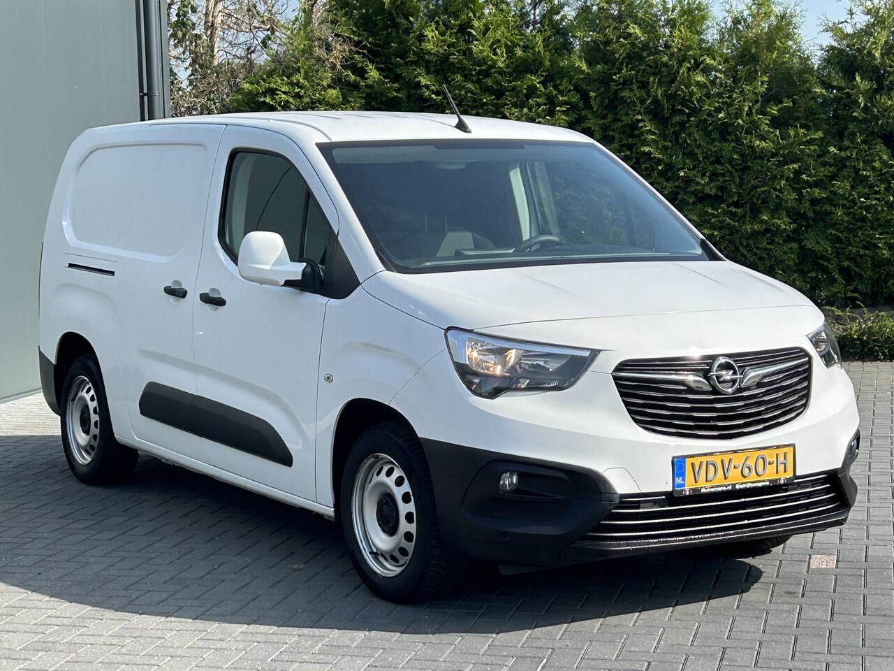 Opel COMBO 1.5D 102 PK / L2H1 / 83.608 KM ! / 1e EIG. / INRICHTING / 2X SCHUIFDEUR / AIRCO / CRUISE / BLUETOOTH