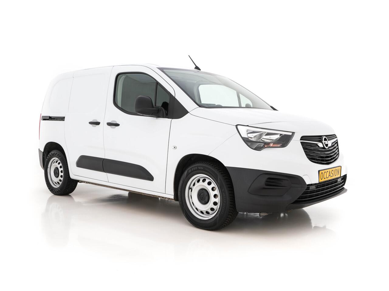 Opel COMBO Combo-e L1H1 Edition 50 kWh ( 3-Pers. ) [ 3-Fase ] {SOH-94%} Aut. * CCS-FASTLOADER | AIRCO | DAB | CRUISE | PDC | COMFORT-SEATS*