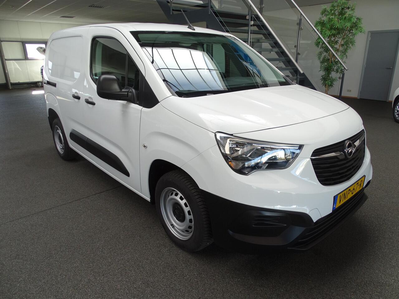 Opel COMBO 1.5D L1H1 Edition, Airco, Carplay, Navi, Cruise, etc