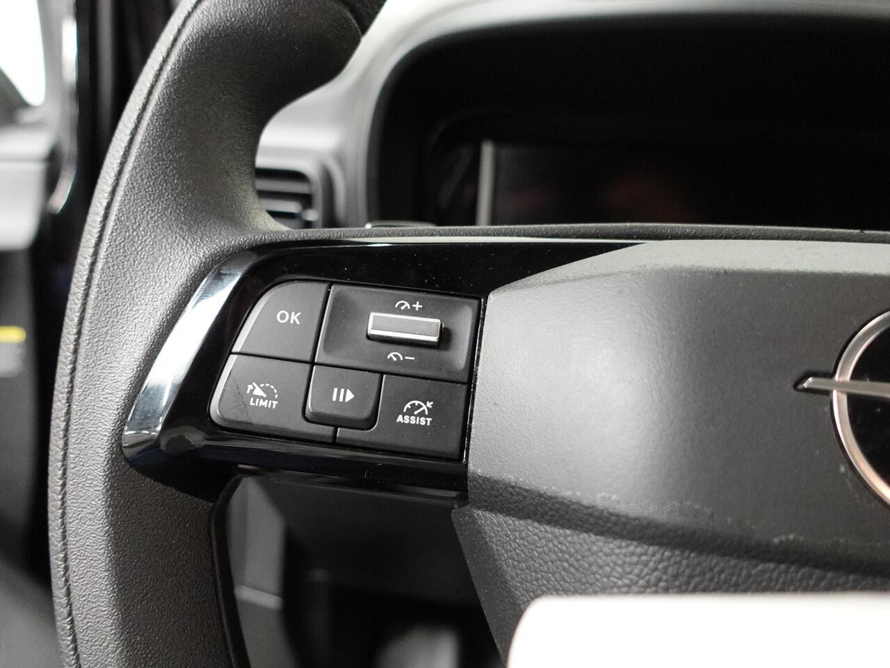 Opel COMBO 1.5 BlueHDi 130 S&S L2 Automaat Apple Carplay / Android Auto Navigatie Trekhaak Airco Camera Cruise Control Parkeersensoren V+A DAB