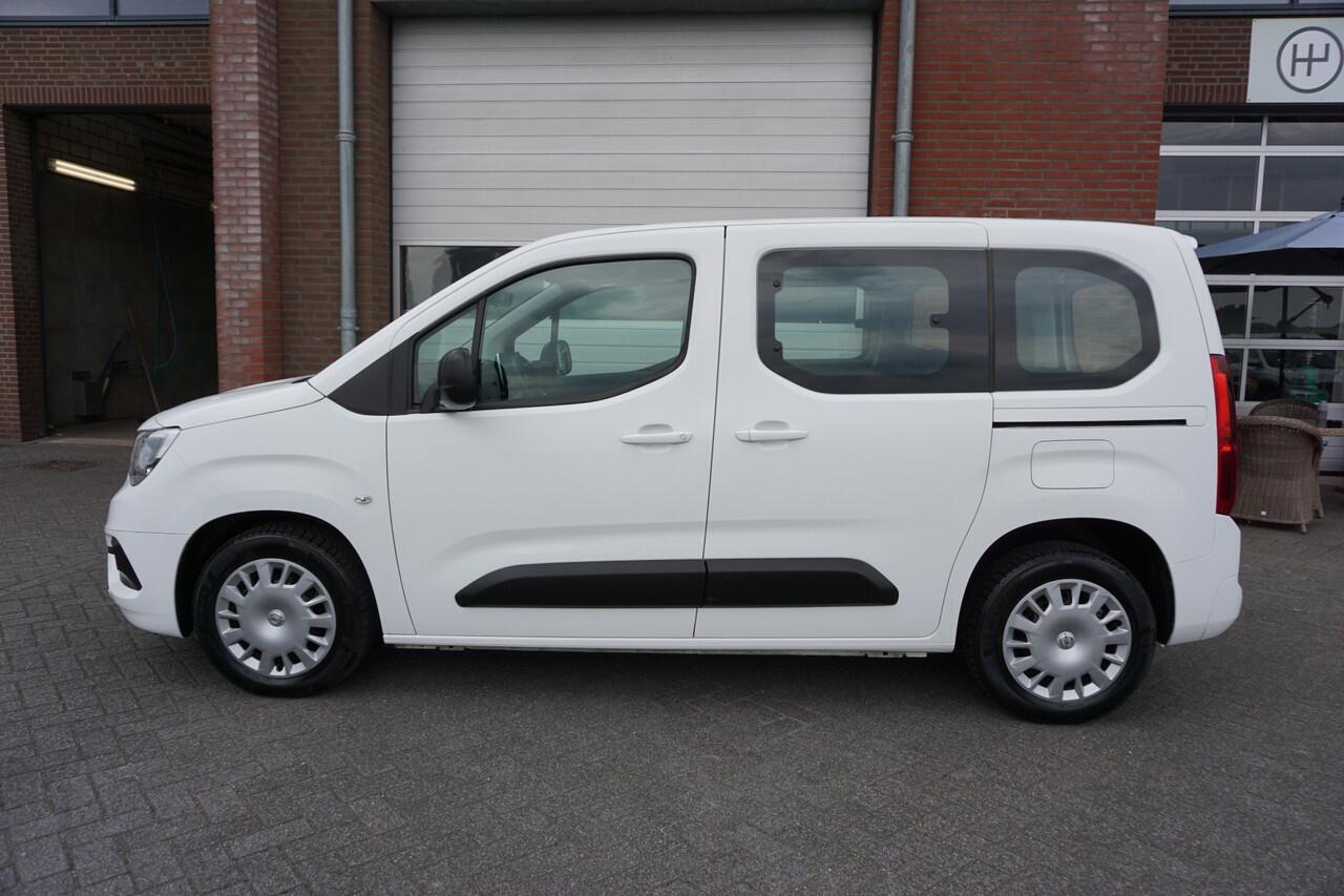Opel COMBO Life 1.2 Turbo 5 PERSOONS 5 STOELEN - NAVI - PARKEERSENSOREN - APPLE CARPLAY - ANDROID - BLUETOOTH - AIRCO - CRUISE - DAB+ 2 SCHUIFDEUREN