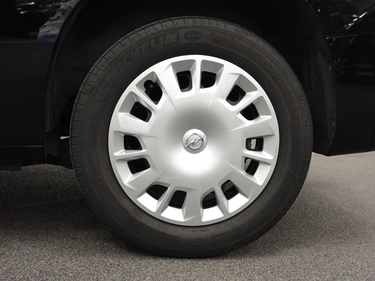 Opel COMBO 1.5D L1H1 Edition 3-zits Airco Navigatie Trekhaak parkeersensoren