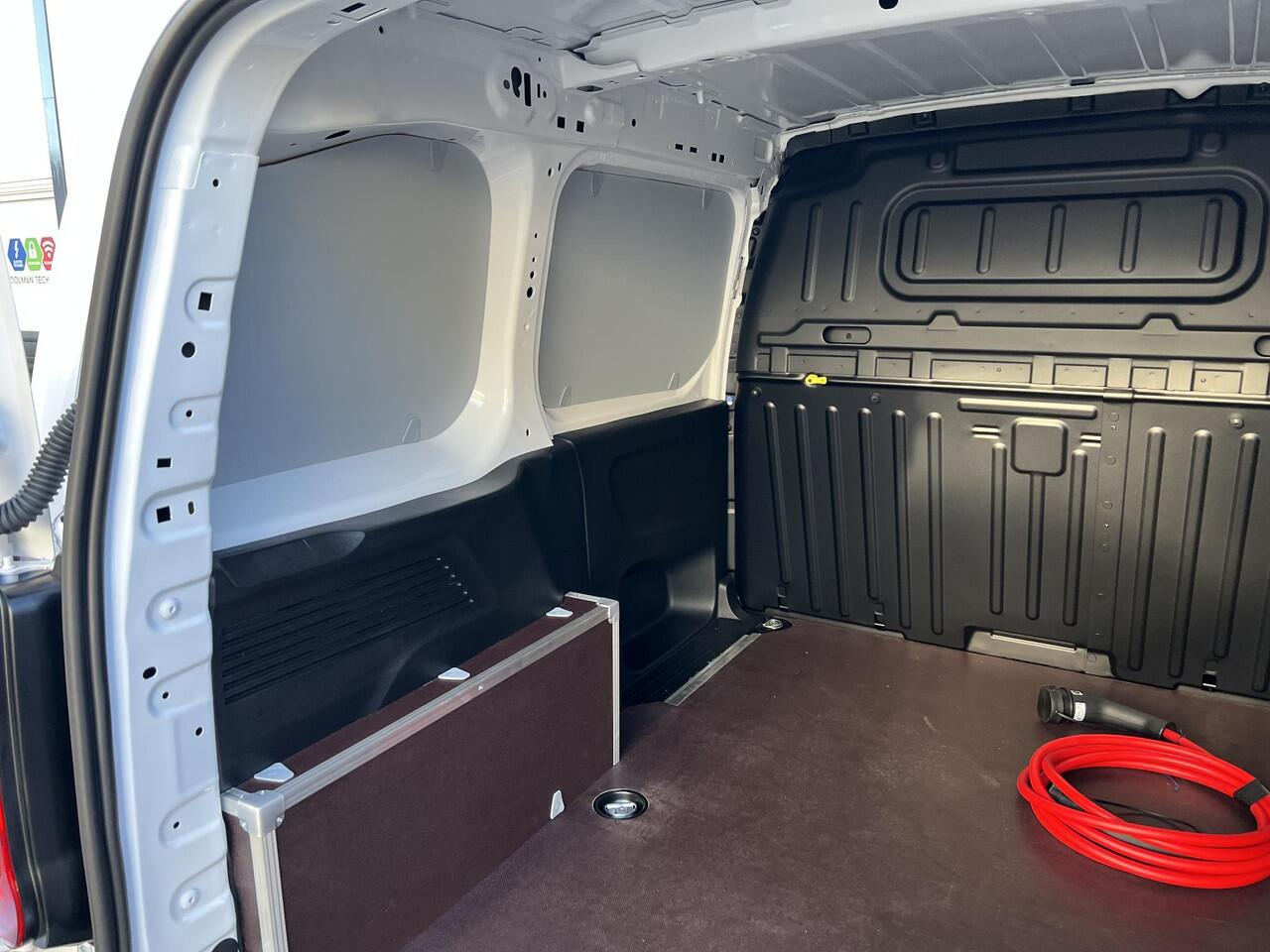 Opel COMBO Electric L1 50kWh | 0% rente | Apple Carplay | passagiersbankje | Comfort stoel | betimmering | rijklaarprijs