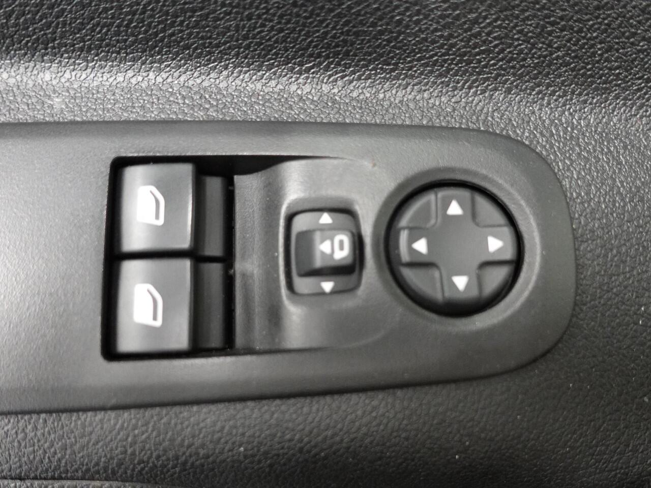 Opel COMBO 1.5 BlueHDi 130 S&S L2 Automaat Apple Carplay / Android Auto Navigatie Trekhaak Airco Camera Cruise Control Parkeersensoren V+A DAB