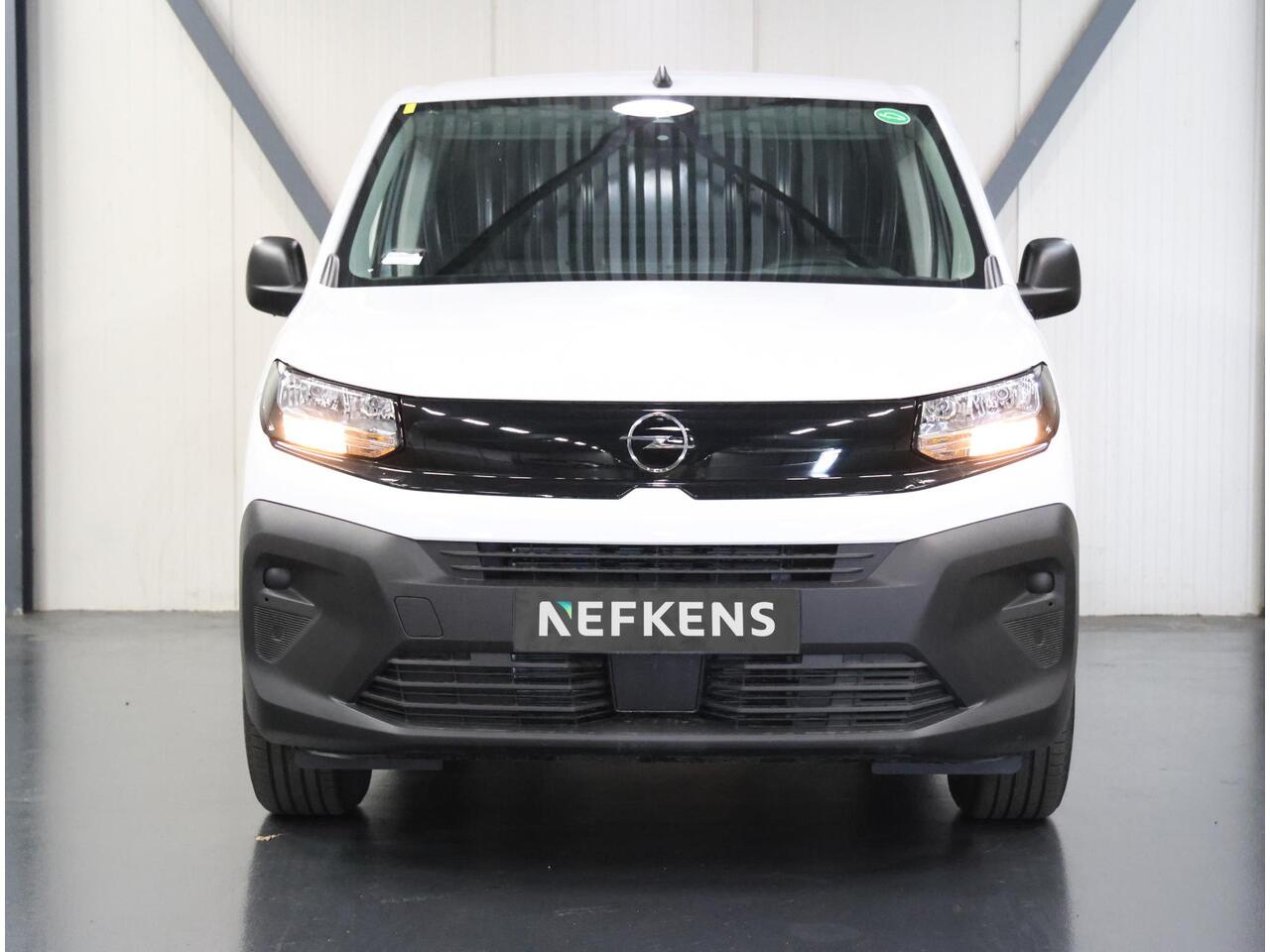 Opel COMBO Electric L1 50 kWh | Antislip (9mm) | Houten Zijwanden | DAB + | Comfortstoel |