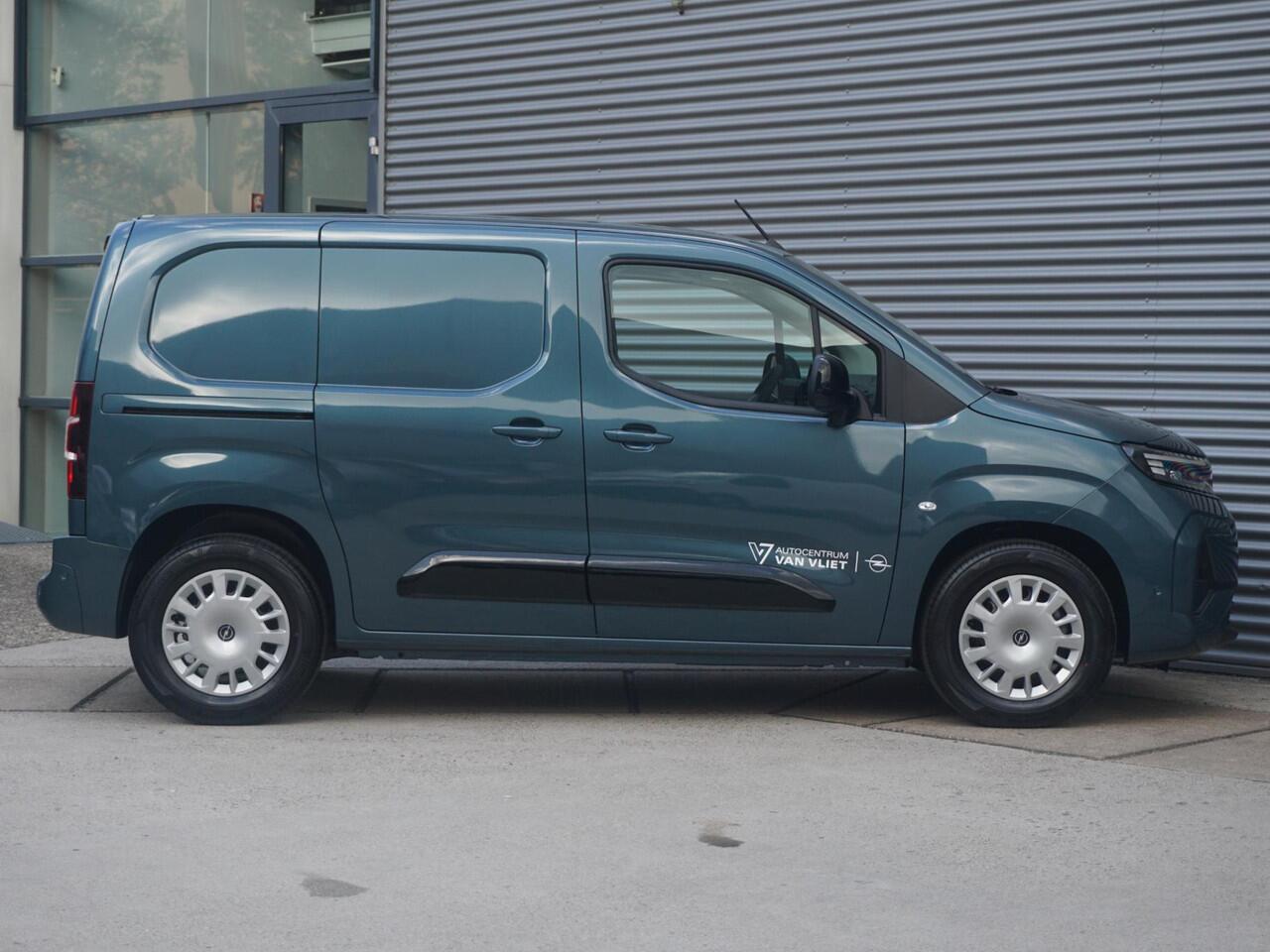 Opel COMBO Electric L1 50 kWh. | tot 8 jaar garantie | 3 zitplaatsen | Pakket Comfort Connect | Pakket Drive Assist | Pakket Look | Climate Control | rijklaarprijs