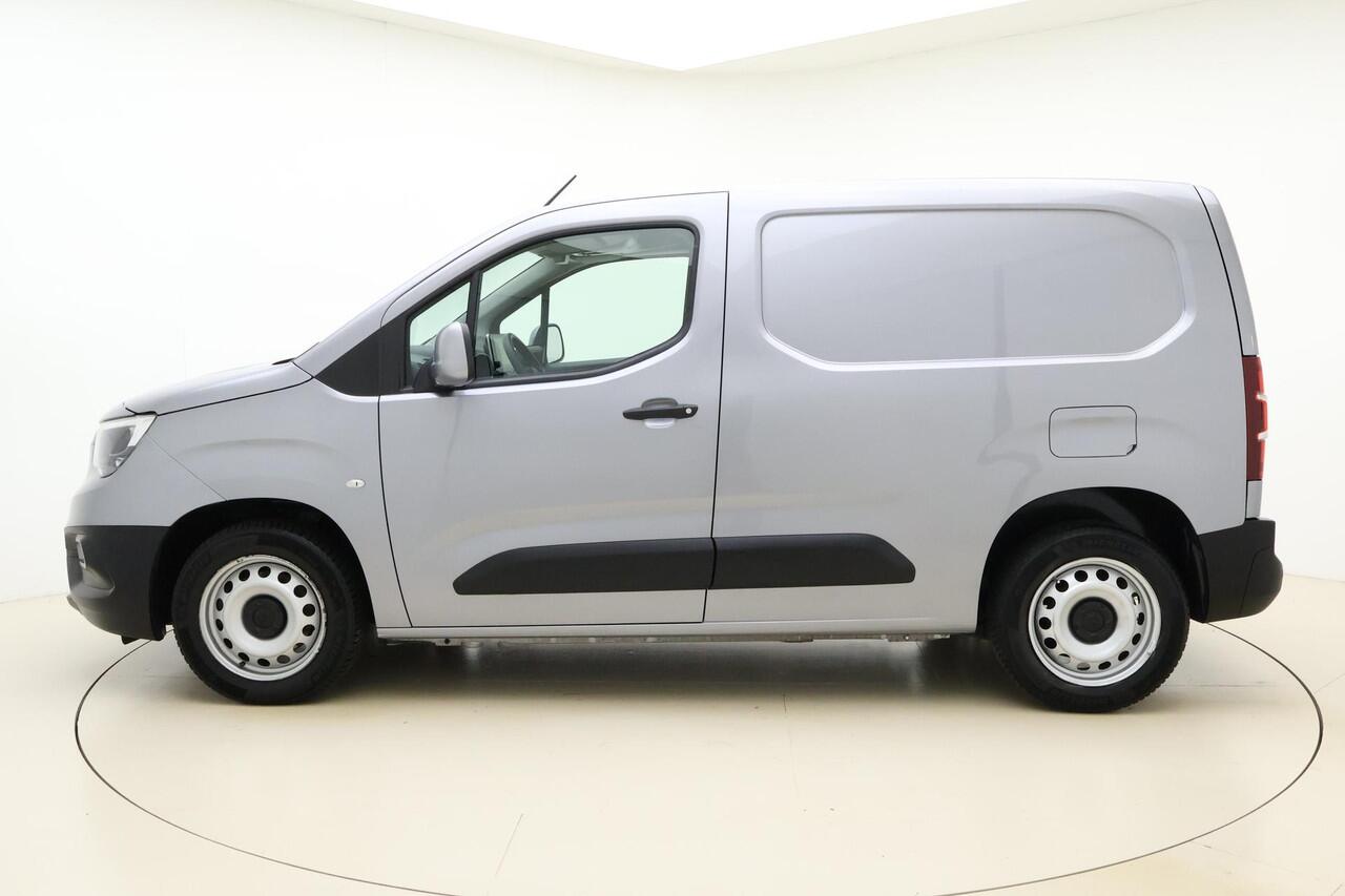 Opel COMBO 1.5D L1H1 Edition 100 PK | Navigatie | Trekhaak | Parkeersensoren | Metaallak | DAB Radio | Cruise control | Zijschuifdeur | Bluetooth | Armsteun