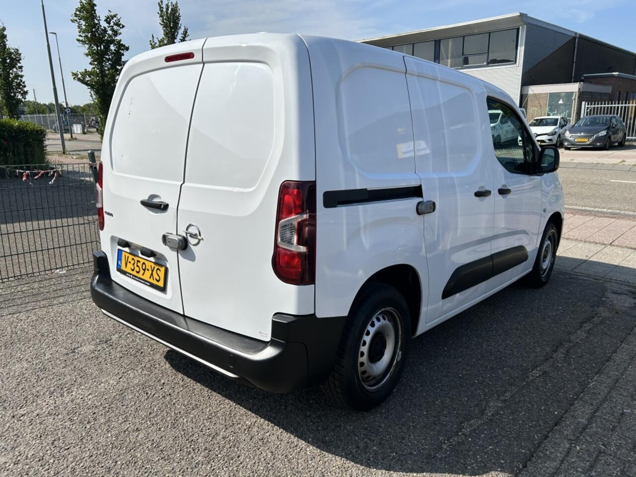 Opel COMBO 1.6D L1H1 Edition