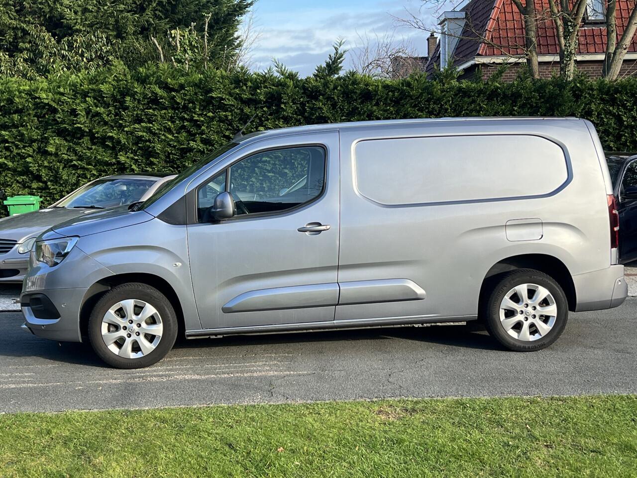 Opel COMBO 1.5D L2H1 Innovation + PDC V/A/TREKHAAK/NAVI/CRUISE CONTROL