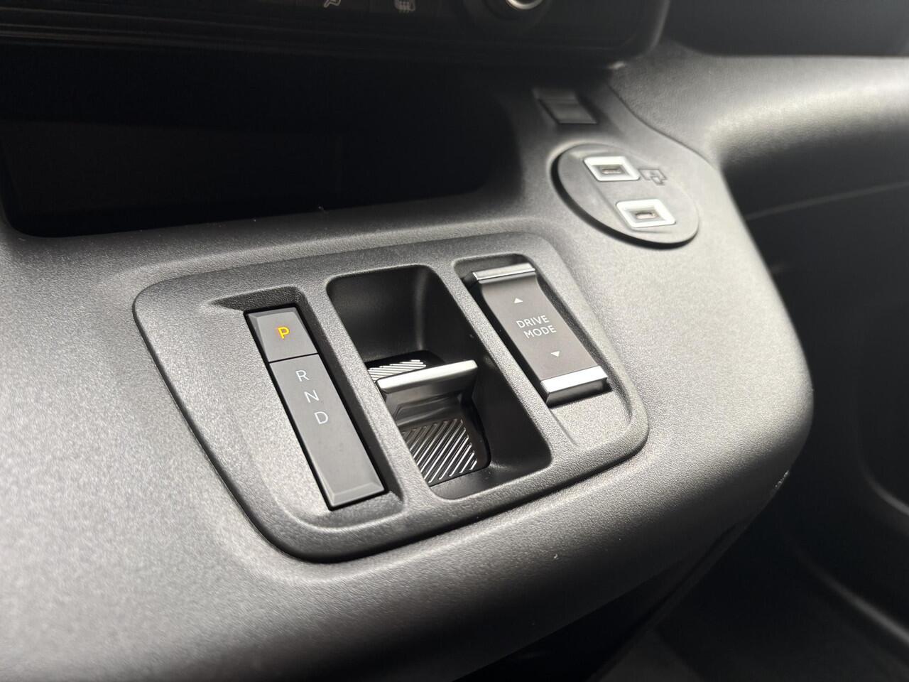 Opel COMBO Electric L1 50kWh | 8 jaar garantie | Multimedia Pakket | Stoelen Pakket | Laadruimte Pakket