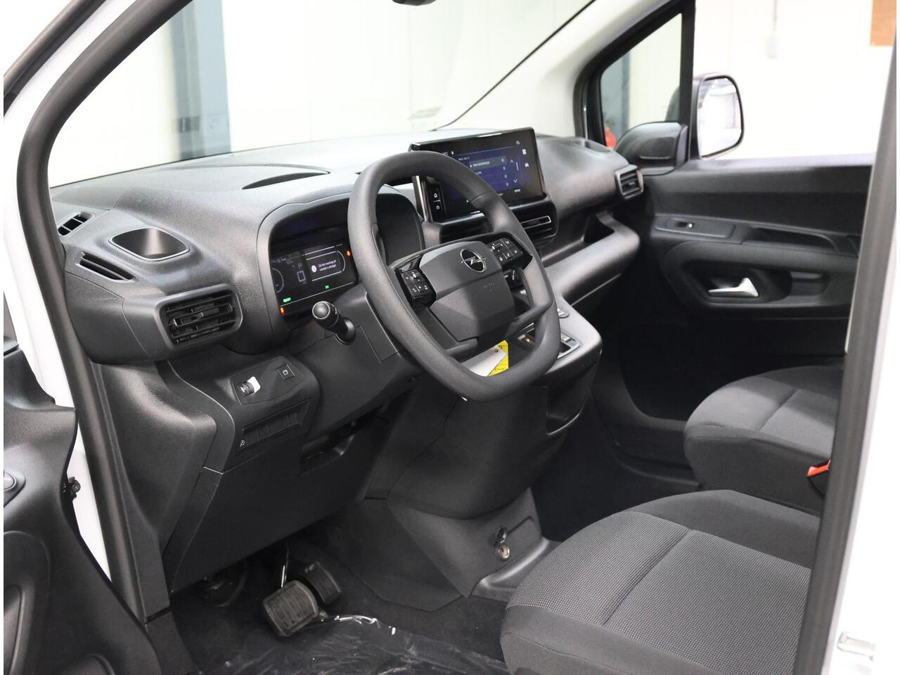 Opel COMBO Electric L1 50 kWh | Antislip (9mm) | Houten Zijwanden | DAB + | Comfortstoel |