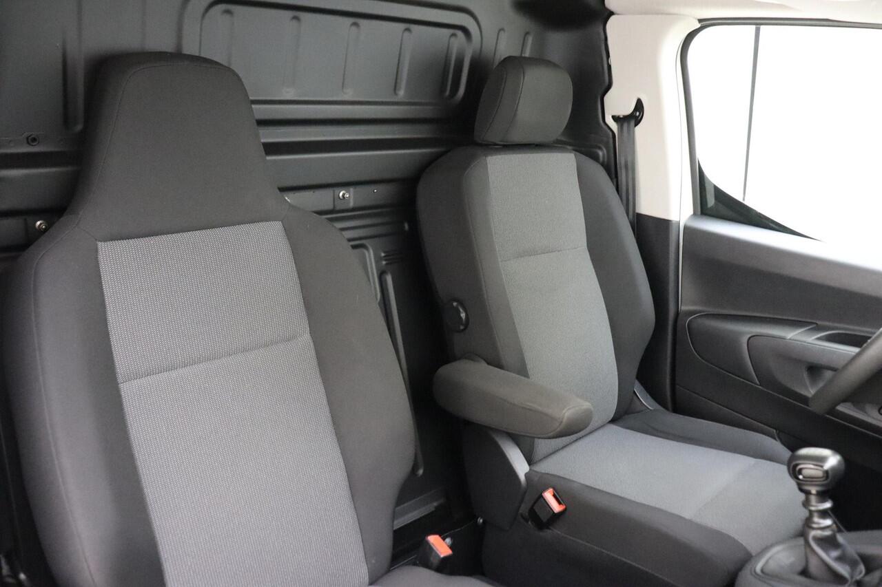 Opel COMBO 1.5D L2H1 Selection 100 PK | Handgeschakeld | Parkeersensor | 2-zits | Airco | Cruise Control | Betimmering | 1e eigenaar