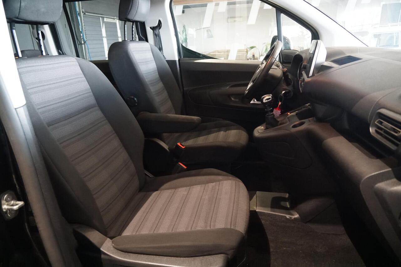 Opel COMBO TOUR 1.2 Turbo L2H1 Edition 7p. INCL. BTW + DODEHOEK / TREKHAAK / CAMERA