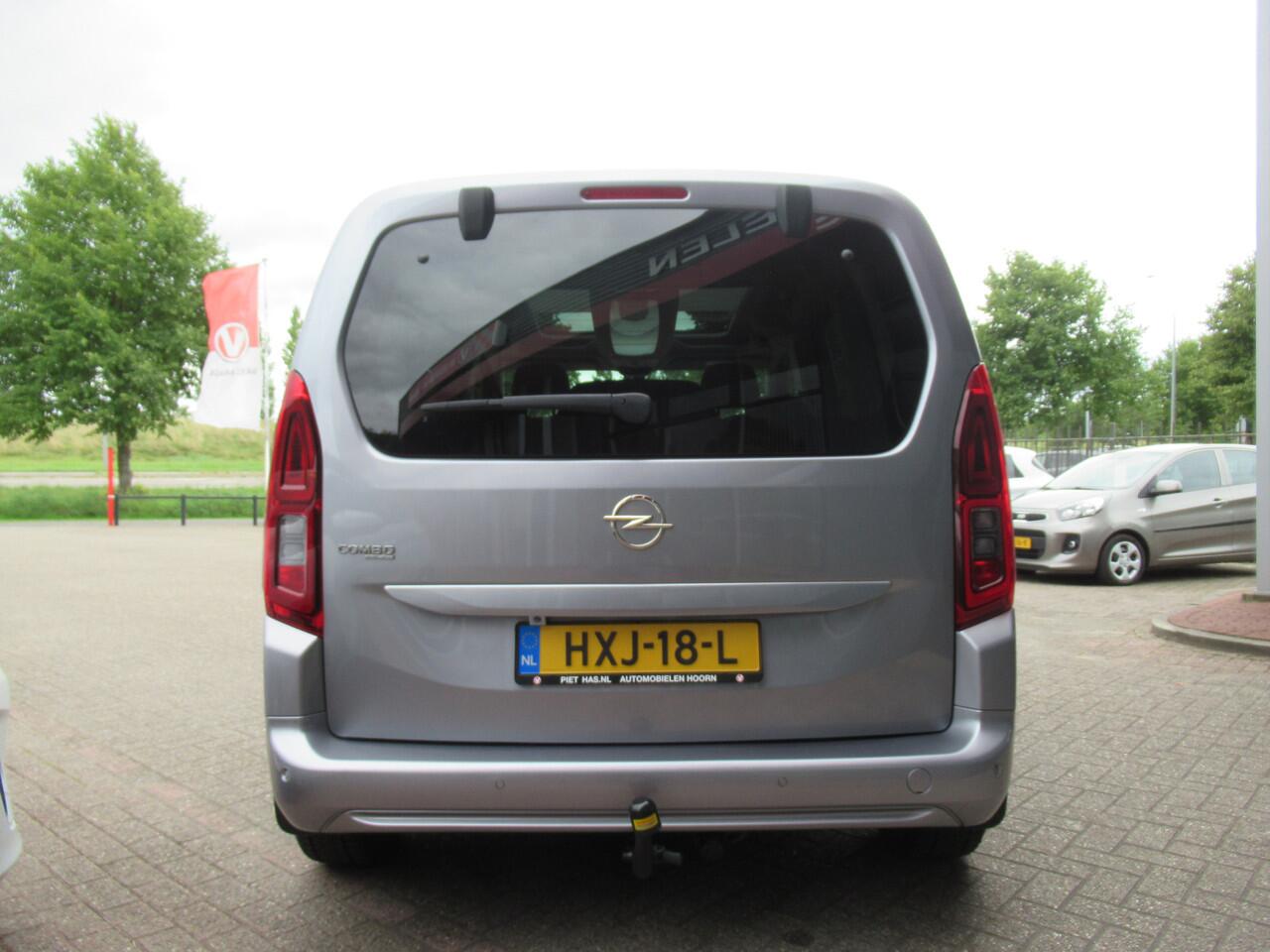 Opel COMBO TOUR 1.2 Turbo L1H1 Edition| 110-PK | Clima-Airco | Apple Carplay | Parkeercamera | Incl. BOVAG Garantie | Trekhaak |