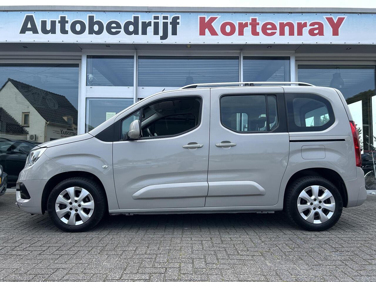 Opel COMBO TOUR 1.2 Turbo L1H1 Edition 100% dealer onderhouden/navi/airco/pdc/nieuwstaat