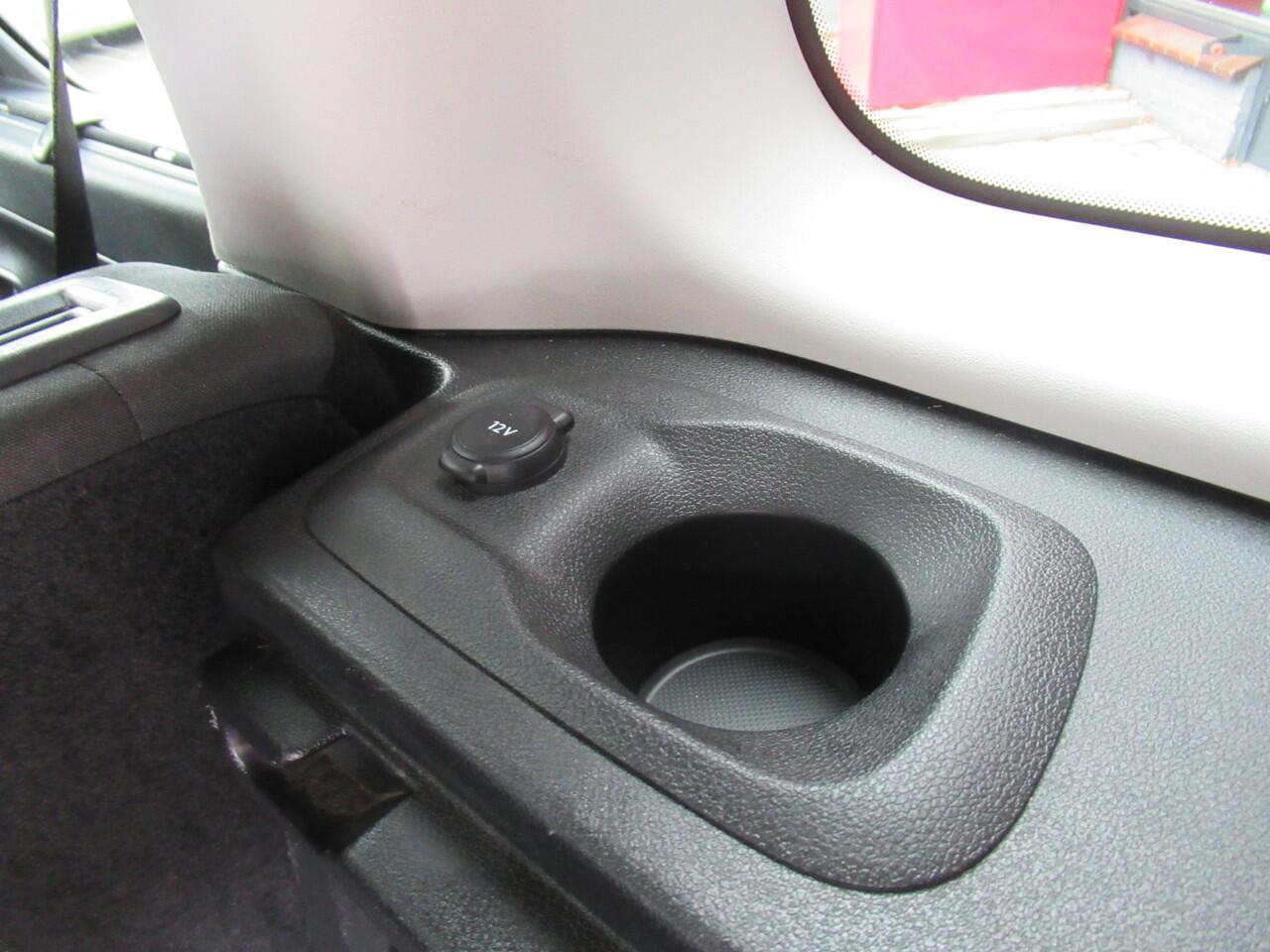 Opel COMBO TOUR 1.2 Turbo L1H1 Edition| 110-PK | Clima-Airco | Apple Carplay | Parkeercamera | Incl. BOVAG Garantie | Trekhaak |