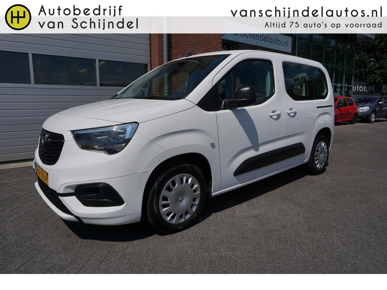 Opel COMBO TOUR 1.2 Turbo L1H1 Edition 5 PERSOONS 5 STOELEN- PARKEERSENSOREN - NAVI - APPLE CARPLAY / ANDROID - AIRCO - CRUISE - RIJSTROOKSENSOR - PARKEERHULP - 2X SCHUIFDEUR - DAB+ - BLUETOOTH - AUT. VERLICHTING